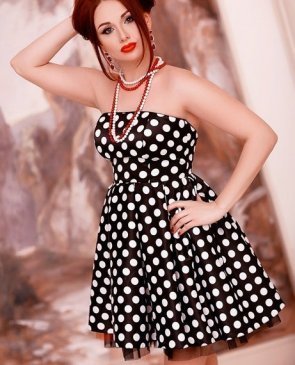 Александра, 25