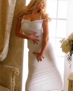 Александра, 32