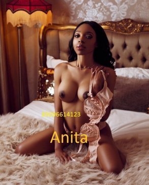 Anita, 22