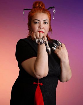 Госпожа Азия, 38