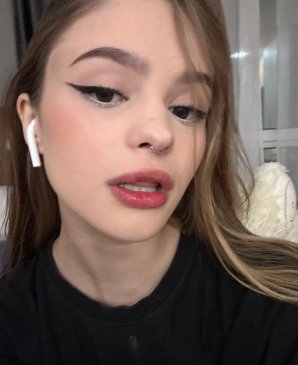 Василиса, 18