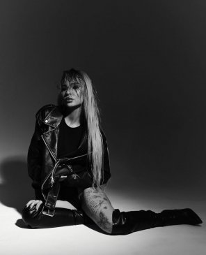 Виктория, 21