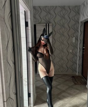 Виктория, 23