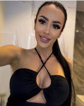 Лена Выезд, 32